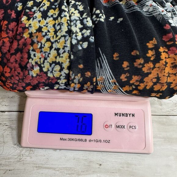 Anthropologie Akemi + Kin Adria Smocked Floral Blouse Size Large Black Splitneck - Picture 14 of 14